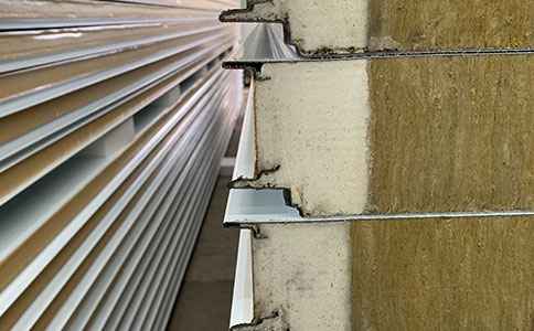 你了解金屬面巖棉夾芯板橫裝嗎？